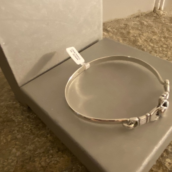 Sterling Silver Claddagh Bangle  ‼️One Left‼️ - Picture 4 of 5